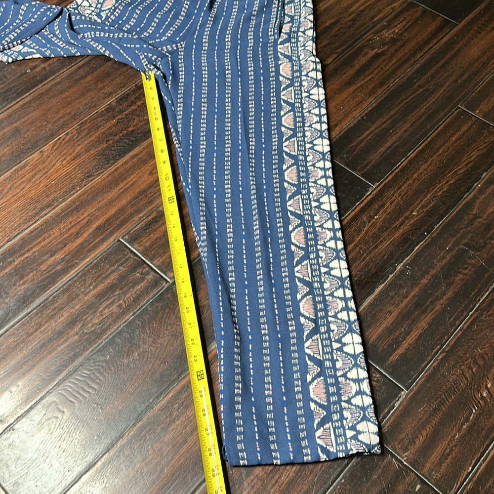 Bcbg Maxazria Lightweight Pants Pattern Print Res… - image 3